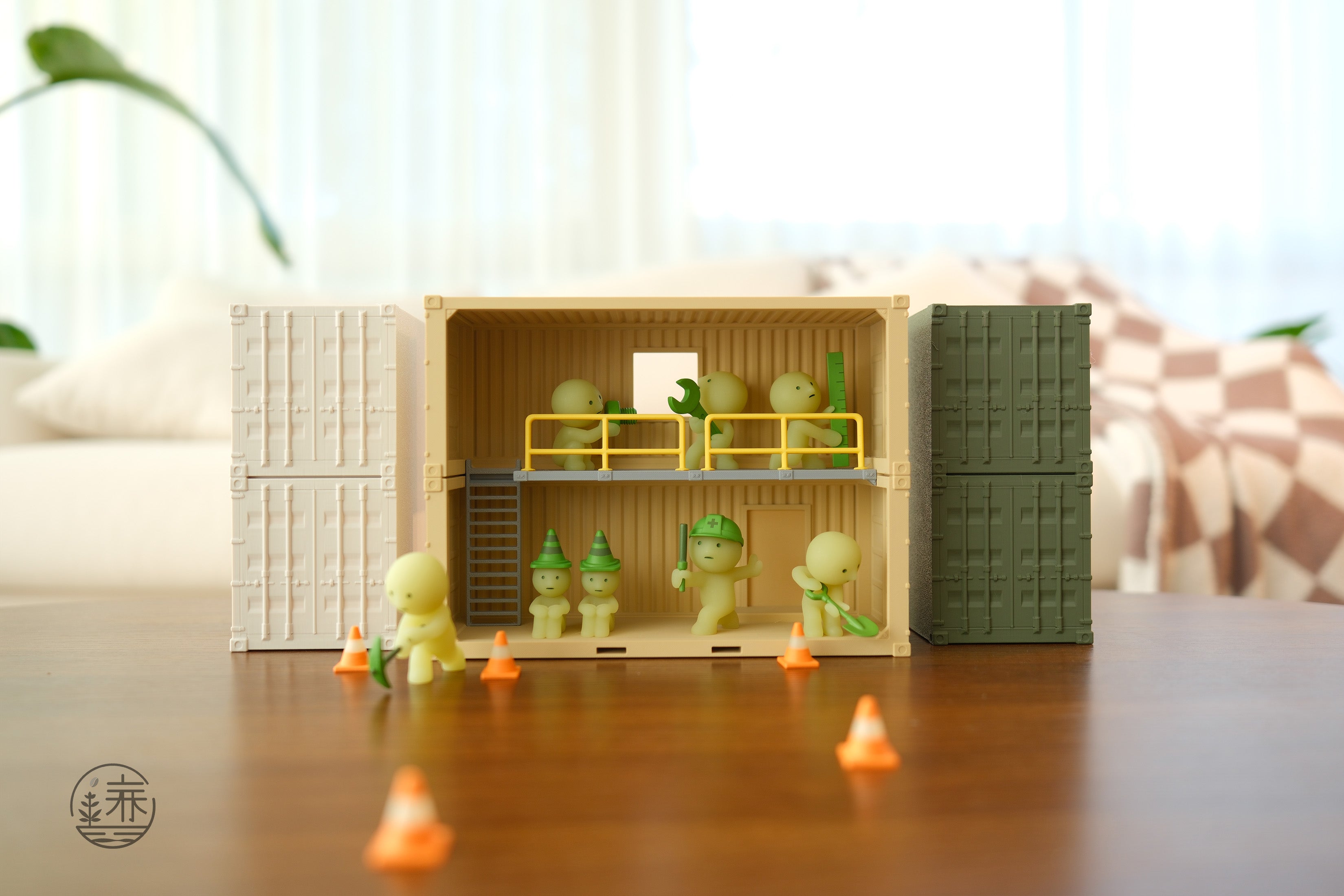 Smiski Shipping Container - Desert Tan