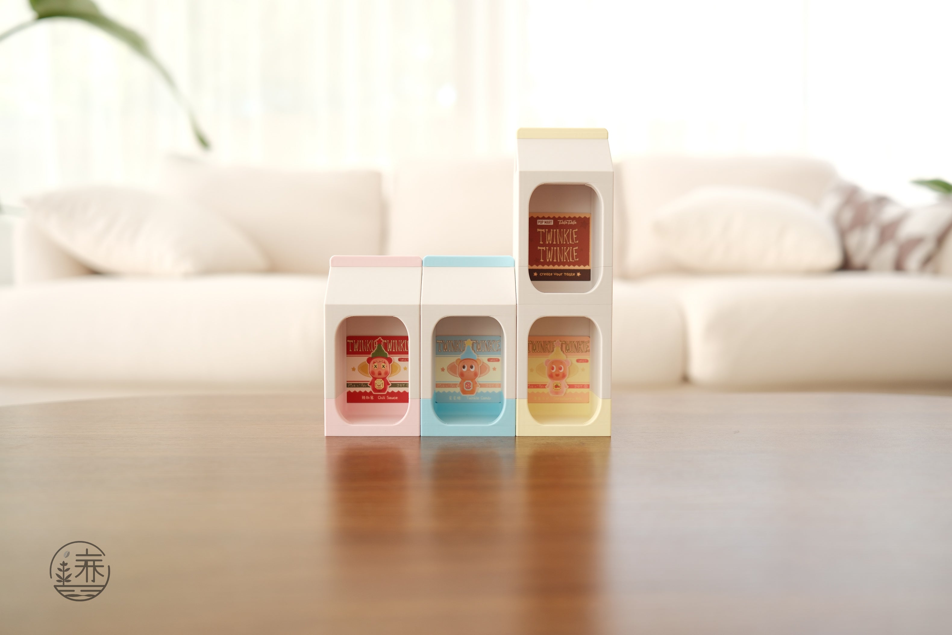 Twinkle Twinkle Tennie(1) Milk Carton : Collectibles Stand