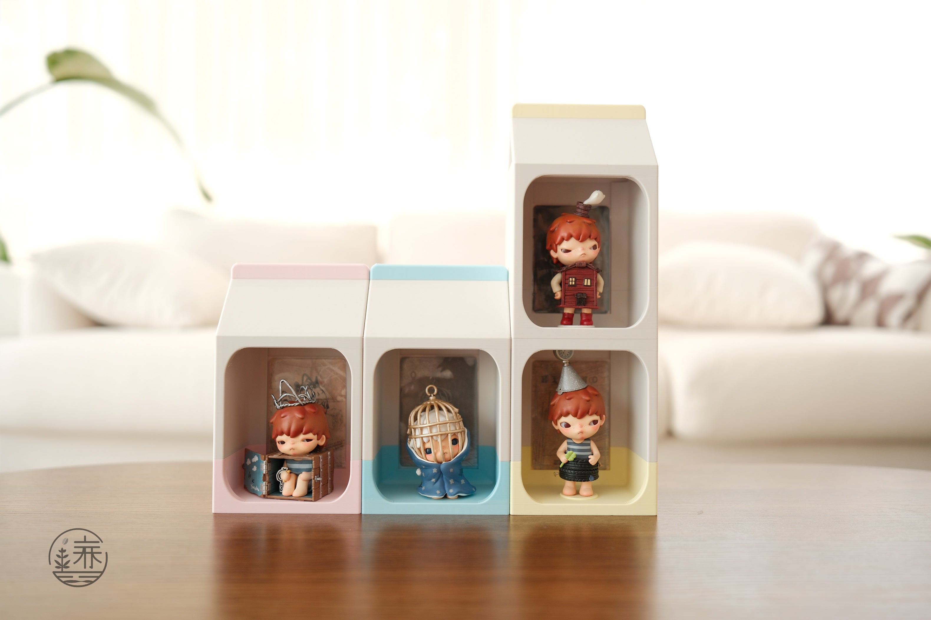Hirono Regular(3) Milk Carton : Collectibles Stand