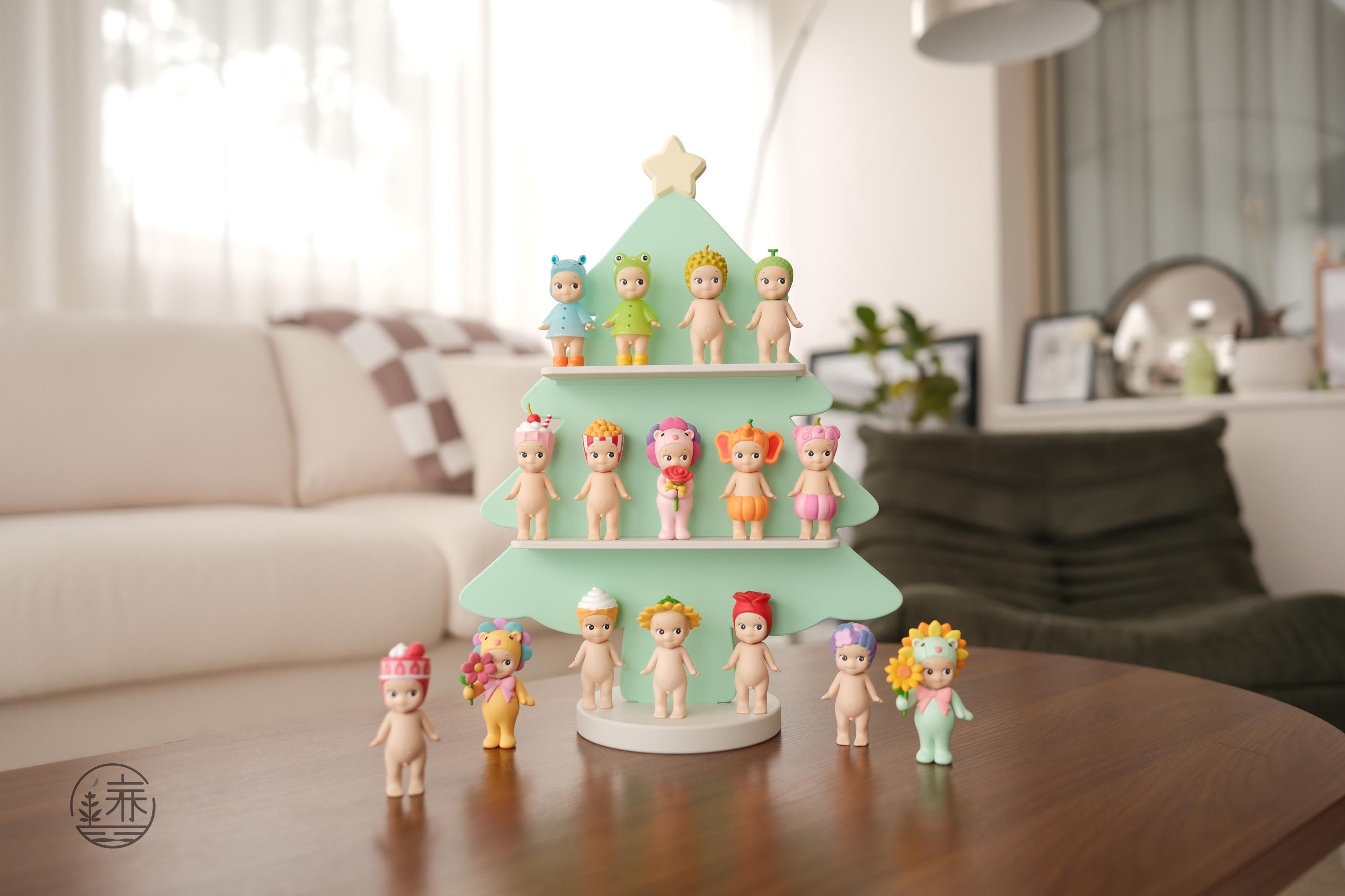 Christmas Tree Smiski Display Shelf Stand House - made by CG